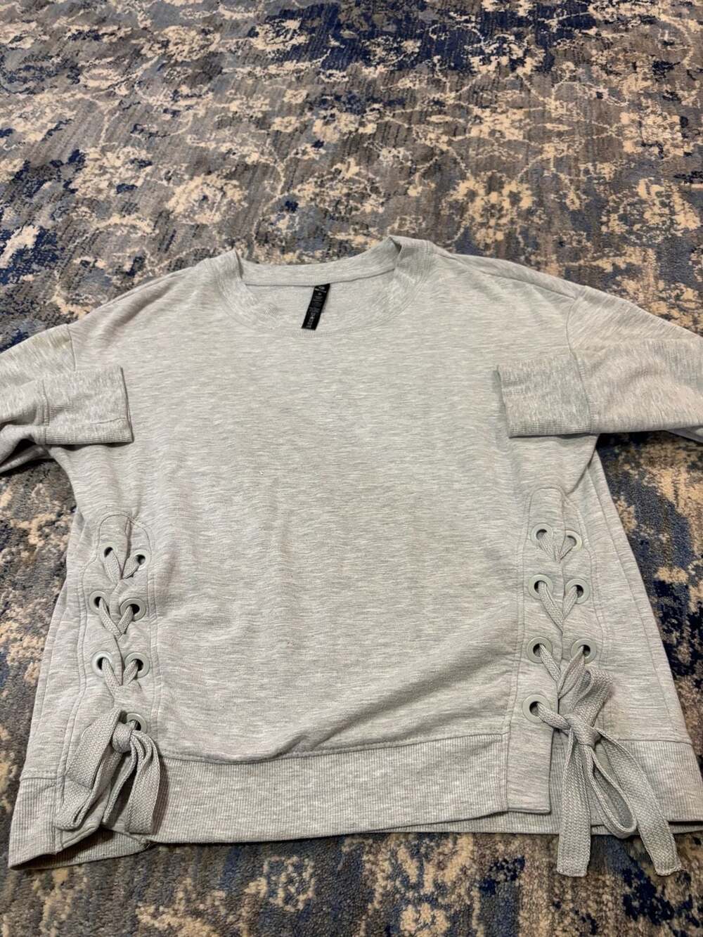 90 Degree By Reflex Crewneck Sweatshirt Size M Grey